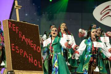 Los nietos de Sary Mánchez abren la final de murgas del Carnaval de 'Una noche en Río' (Foto TA)